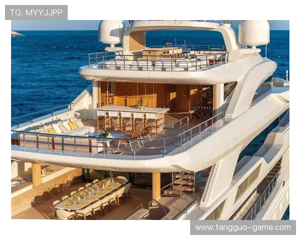 探秘游艇会206：奢华生活方式的完美体现